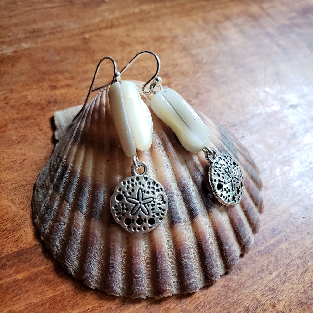 Handmade Sand Dollar Natrual Seashell Earrings
